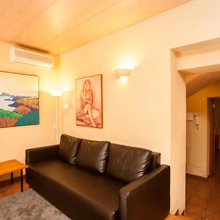 Апартаменти Pelegri - Onyarapartment's Com